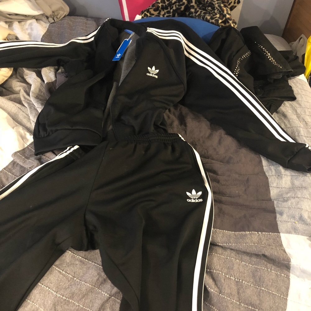 NWT Adidas tracksuit XXL top and bottom